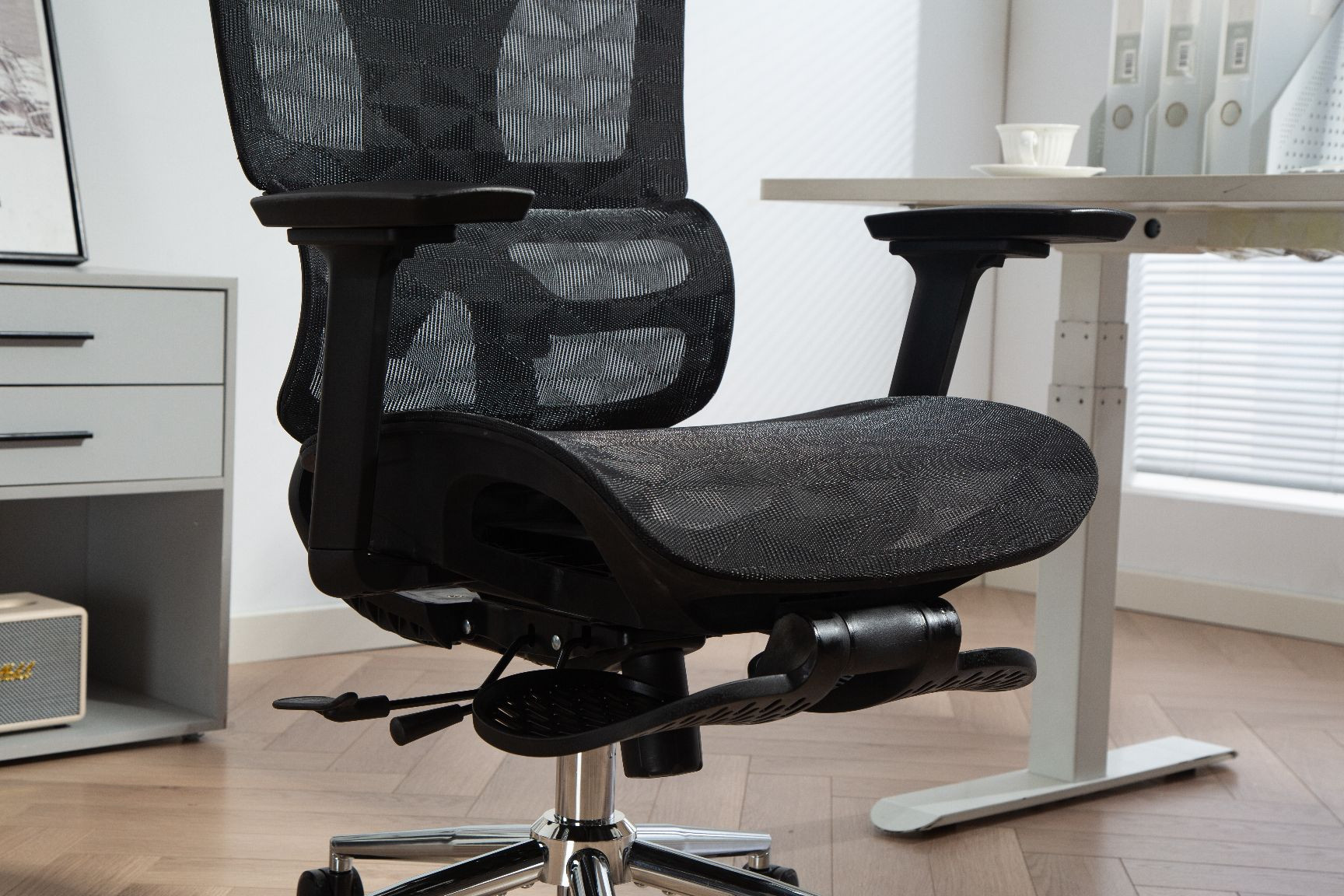 Ergonomic Executive Office Chair With Foot rest