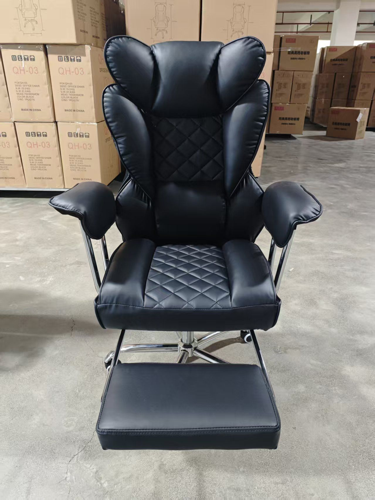 Wholesale Furniture Armchair Computer Swivel Luxury Boss Executive Office Chairs Leather Computer Chair Foot Pedal